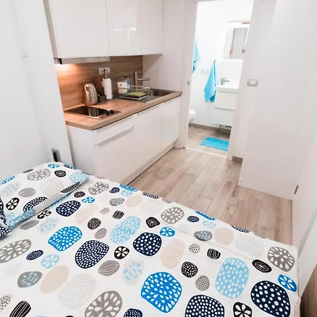Room At Vacation Station Piran Exterior photo