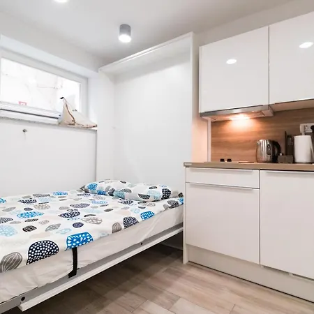 Room At Vacation Station Piran Exterior photo
